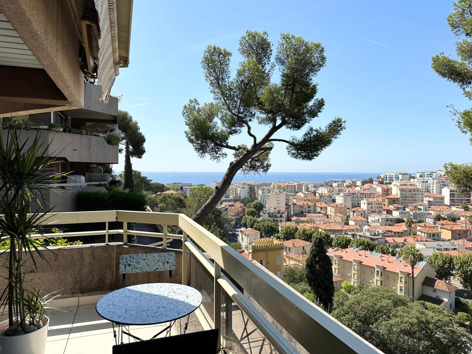 Nice, Grand Studio - Piscine - Terrasse Vue Mer Apartman Kültér fotó